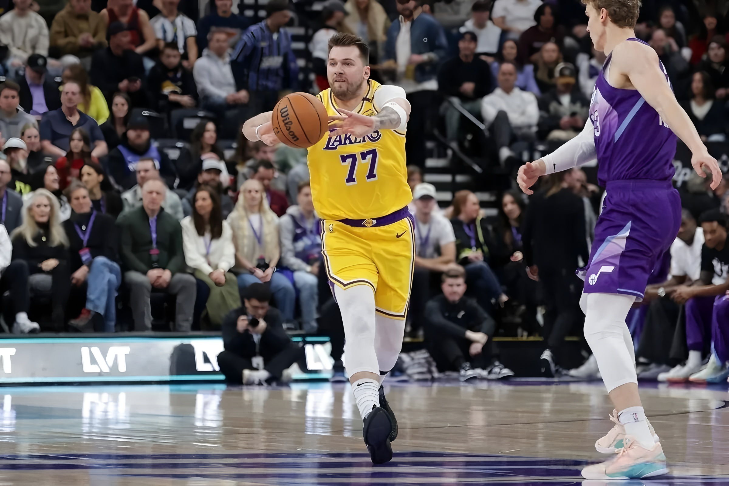 NBA常规赛赛前再迎强敌，洛杉矶湖人扳平良机，主帅态度——引发热议，赛程密集仍需轮换的简单介绍-开云